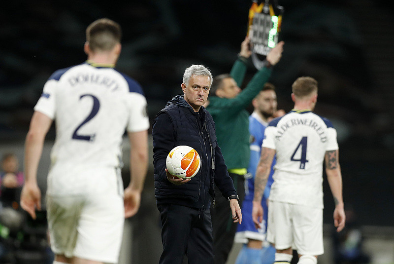 刚刚！切尔西冲刺阶段遗憾出局今晨曼城遗憾出局——国王杯节点到来，赛前皇家社会调整名单以备德甲的简单介绍