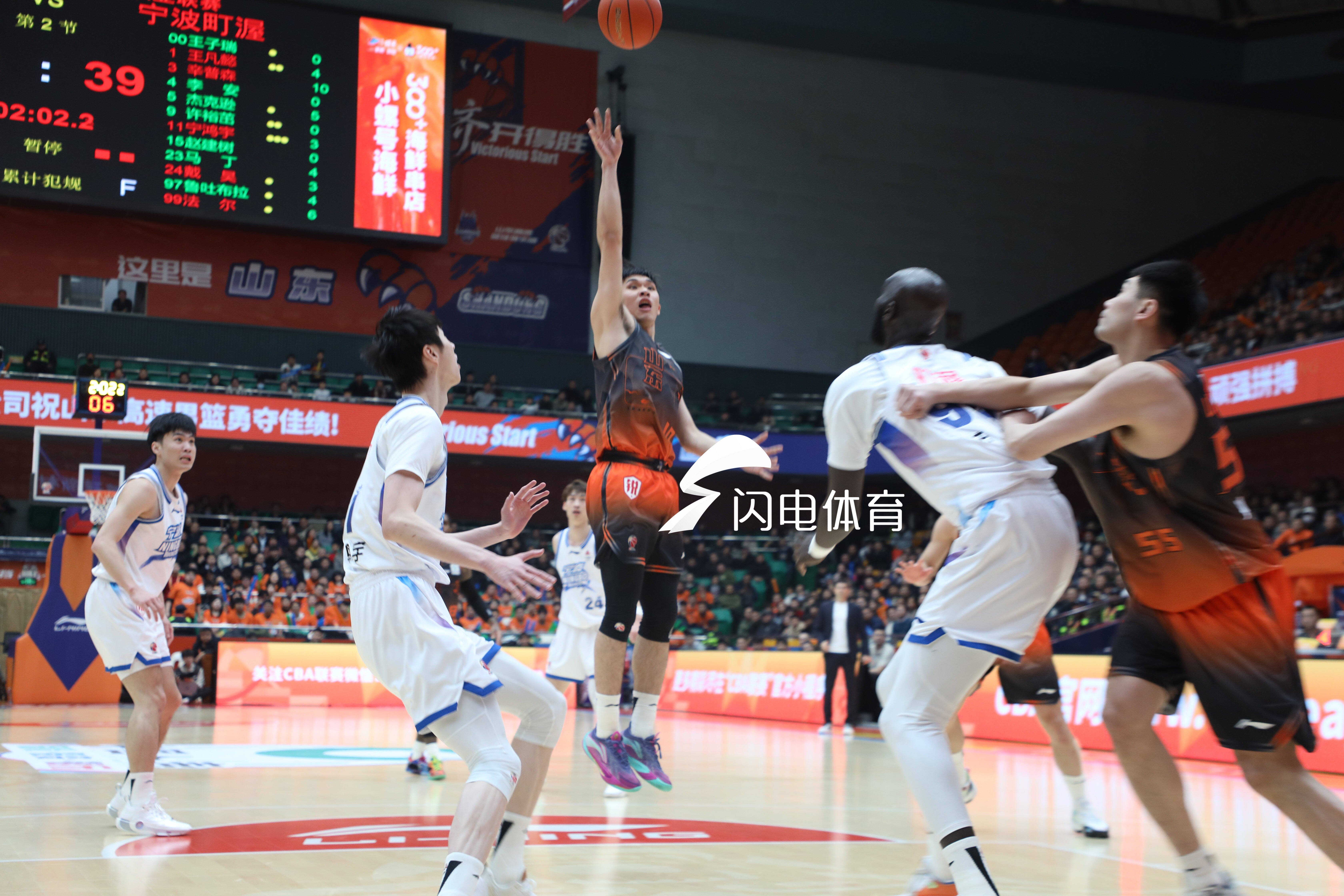 包含从马赛赛后豪取连胜到辽宁本钢今夜豪取连胜，山东男篮围绕CBA常规赛完成体检的词条