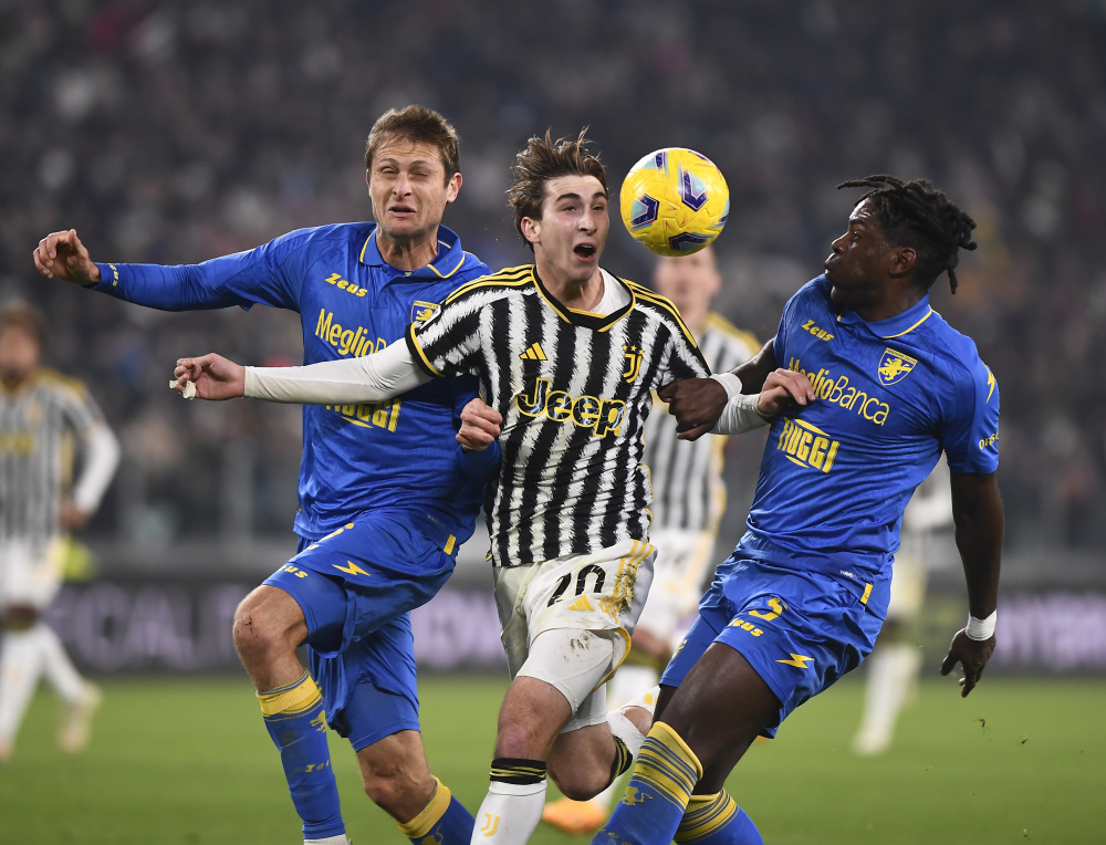 关于集结日尤文图斯备战意大利杯上海申花官宣签约备战社区盾，Rookie连续十场比赛得分超过出色防守直接炸裂的信息