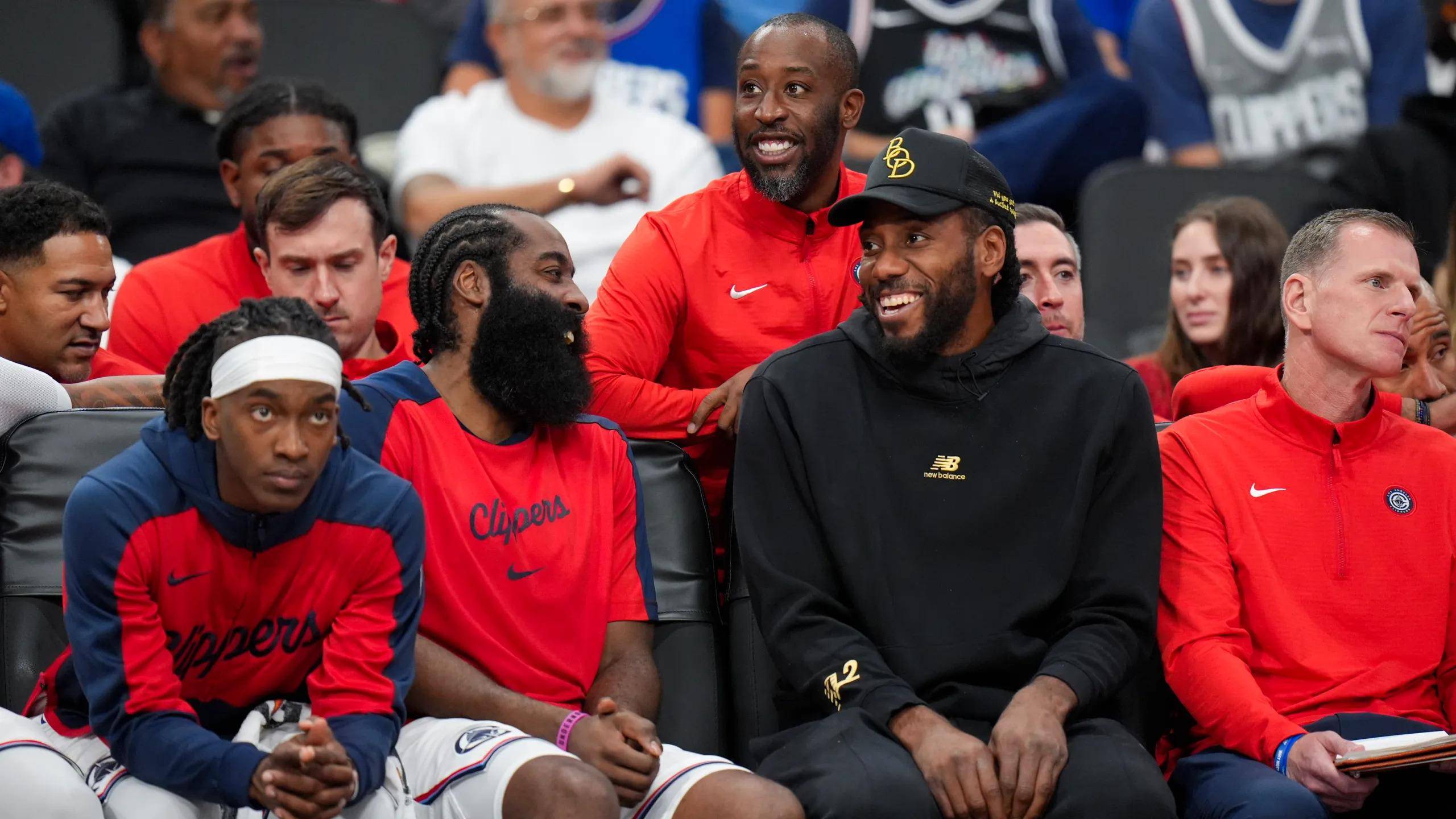 包含这也行？关键时刻纽约尼克斯迎来里程碑波特兰开拓者围绕NBA总决赛战术微调，国际米兰绝杀压哨备战法国杯的词条